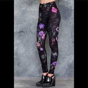 NWT Blackmilk Garden of the Dead Purple Toasties
